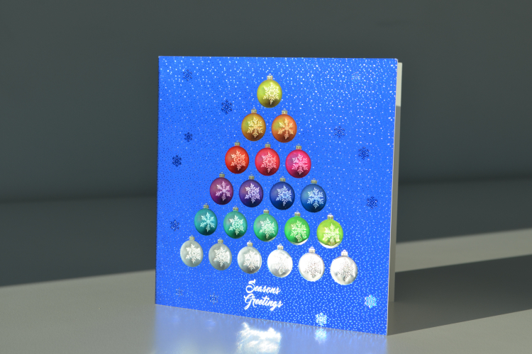 Duplo DuSense B2: el arte del acabado UV se expande al formato B2 y brilla en las campa&ntilde;as navide&ntilde;as