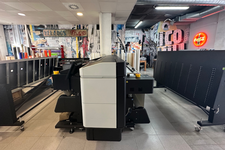 HP impulsa una nueva era del sector gr&aacute;fico con la primera instalaci&oacute;n en Espa&ntilde;a de la impresora HP Latex R530 en la empresa GPU