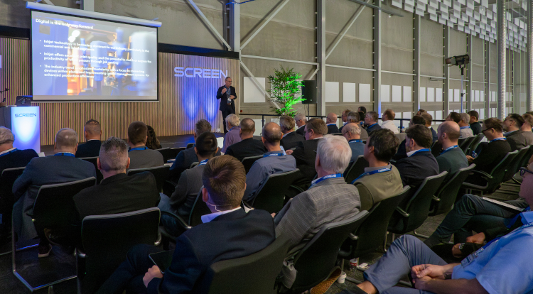 El Open House de impresi&oacute;n inkjet para Pharma de SCREEN marca el futuro digital de la impresi&oacute;n de prospectos farmac&eacute;uticos