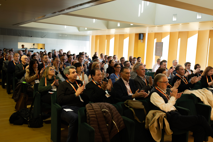 El sector de fabricaci&oacute;n de etiquetas mantiene su dinamismo