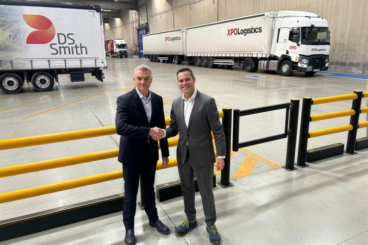 DS Smith incorpora un d&uacute;o-tr&aacute;iler operado por XPO Logistics para mejorar la eficiencia y sostenibilidad de su log&iacute;stica en Espa&ntilde;a