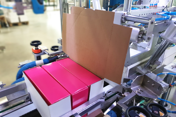 Ixapack Global presenta soluciones de envasado personalizado para el sector de las botellas