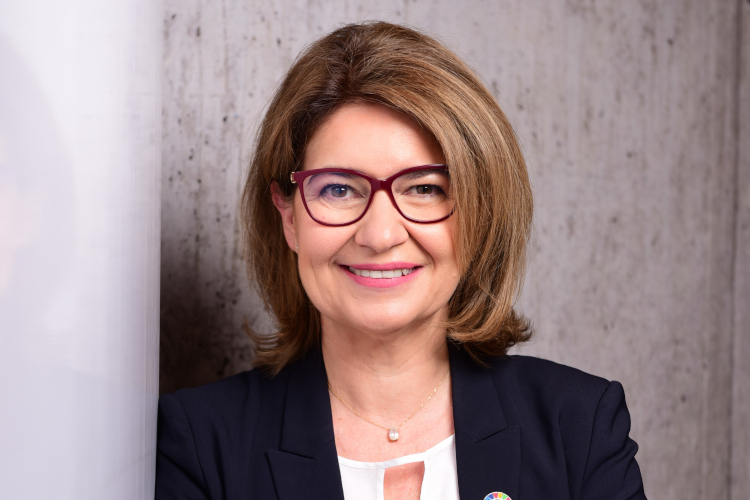 Cristina Alonso Alija, Directora del Centro de Investigaci&oacute;n de Referencia UNIJES en Medio Ambiente y Ecolog&iacute;a del IQS y ponente del MeCCE 2026