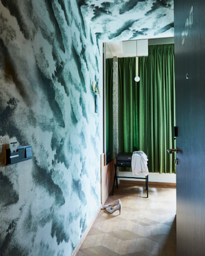 Quince a&ntilde;os de conocimiento en papel pintado con DESARDI&reg;