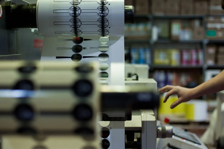 El sector ib&eacute;rico de etiquetas en continuo mantiene un crecimiento estable y supera los 1.070 millones de euros de facturaci&oacute;n