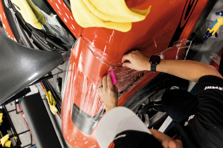 Del corte manual a la precisi&oacute;n digital: as&iacute; es el nuevo software de corte HEXIS PRECUT LAB