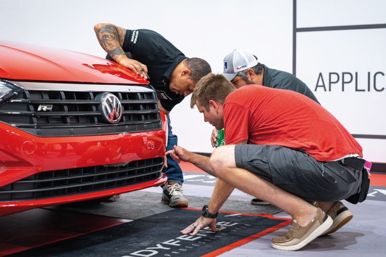 Del corte manual a la precisi&oacute;n digital: as&iacute; es el nuevo software de corte HEXIS PRECUT LAB