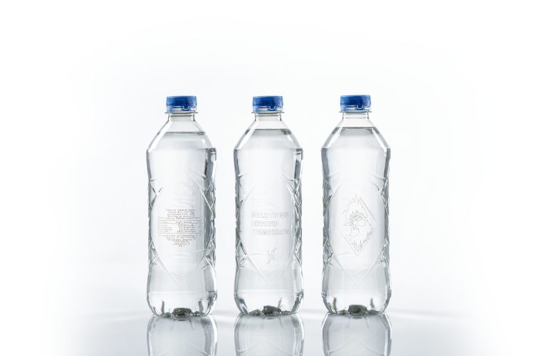Los envases de bebidas se vuelven m&aacute;s ligeros
