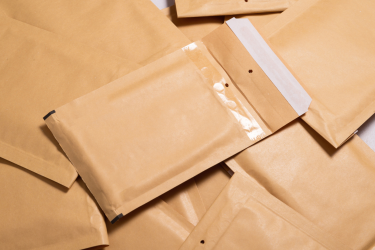 ITENE innova en el desarrollo de adhesivos de poliuretano biobasados y sostenibles para soluciones de packaging y calzado