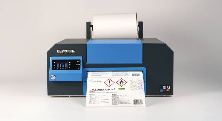 DTM Print presenta la impresora de etiquetas a color DTM CLP2200e