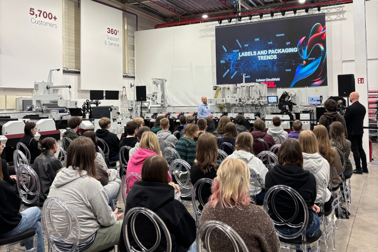 Jornada de Puertas Abiertas para Estudiantes 2026 en Mark Andy: De la Teor&iacute;a a la Pr&aacute;ctica