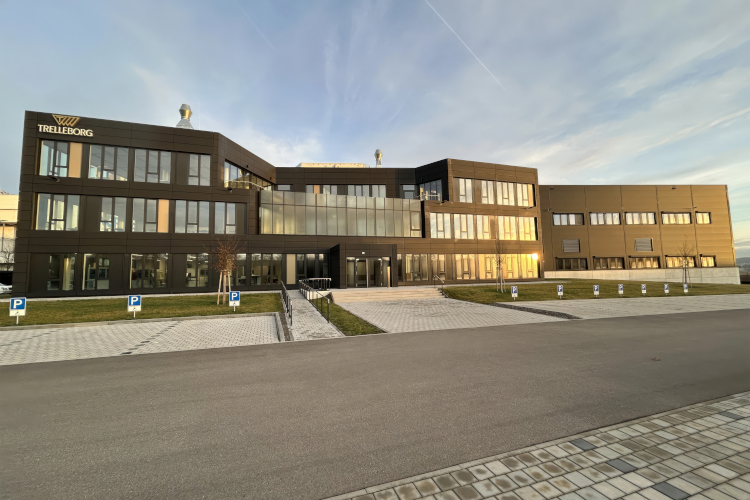 Trelleborg Sealing Solutions opens state-of-the-art european service center