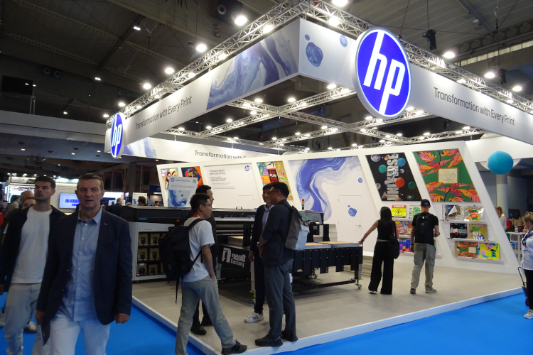 HP refuerza su liderazgo en impresión de gran formato con la nueva serie de impresoras DesignJet y las funciones ampliadas de PrintOS Production Hub