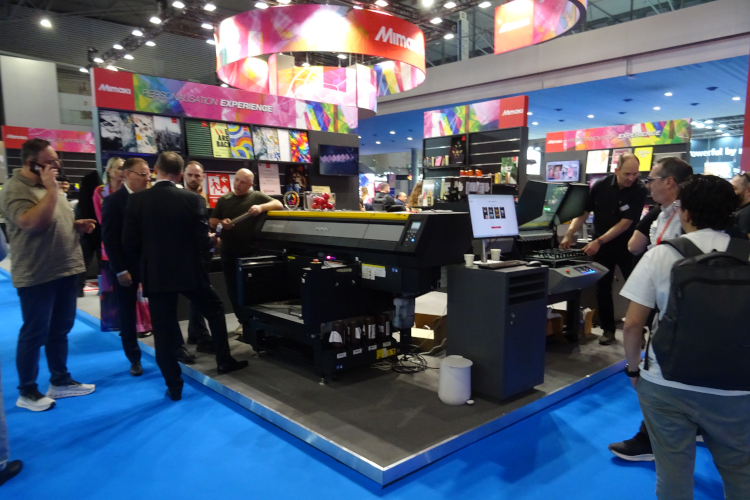 Mimaki abrió nuevas posibilidades con una amplia gama de aplicaciones e impresoras en FESPA 2026