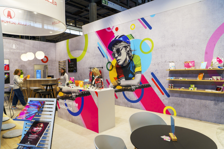 Felix Schoeller presentó sus papeles especiales en aplicaciones reales en Fespa 2026