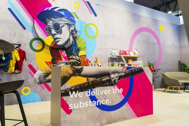 Felix Schoeller presentó sus papeles especiales en aplicaciones reales en Fespa 2026