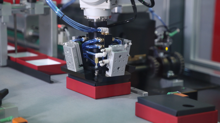 Emmeci Robotics: the natural evolution towards intelligent automation