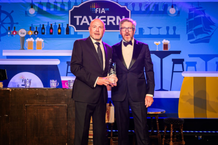 Asahi Photoproducts recibe el Premio de Oro de la FIA UK por su tecnología de reciclaje de agua AWP-LOOP™