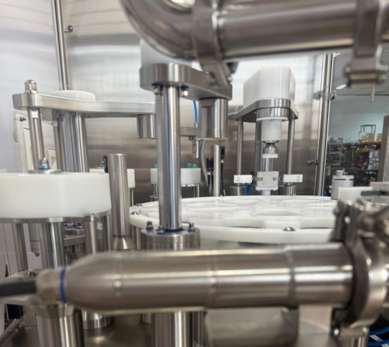 Festo y Systematic Machinery colaboran en el desarrollo de una m&aacute;quina para dosificar productos farmac&eacute;uticos de alta viscosidad