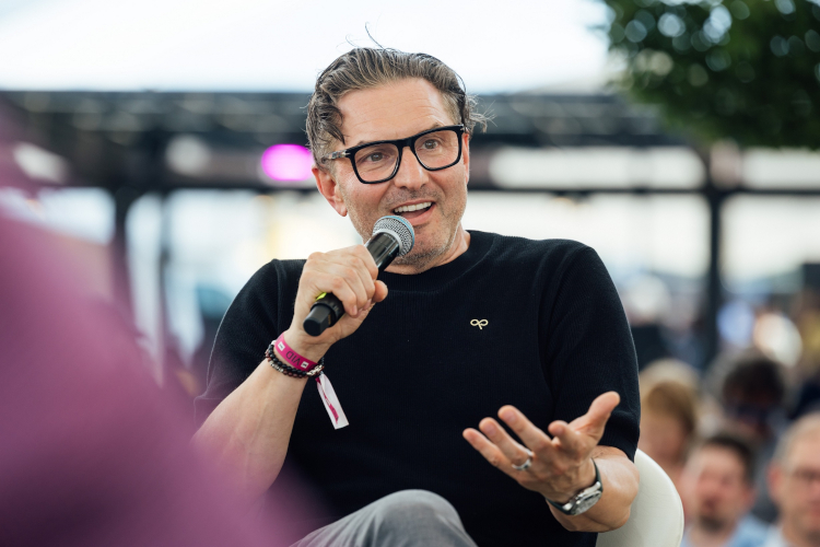 Christoph Gamper, director ejecutivo y copropietario de Durst Group AG, en el Durst NEXT Technology Festival en Brixen, 26 de junio de 2026