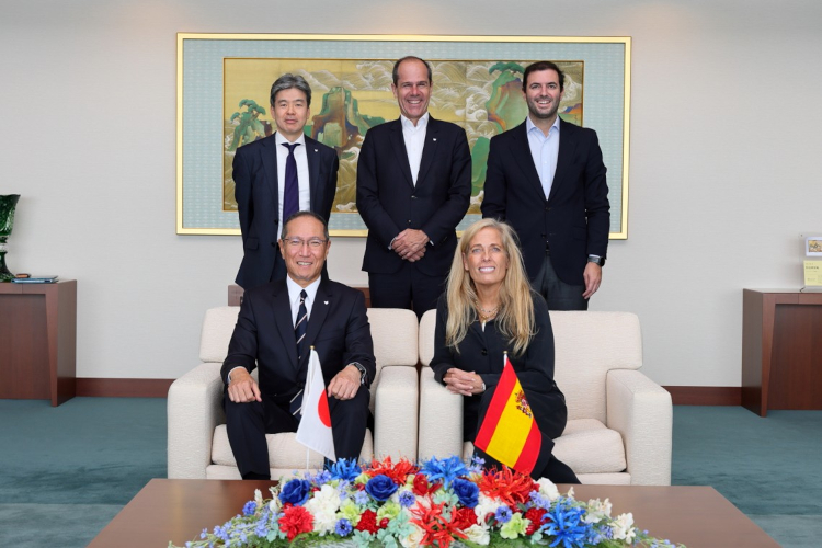 La Comunidad de Madrid visita la sede central de Canon en Jap&oacute;n en el marco de su viaje institucional para reforzar la cooperaci&oacute;n tecnol&oacute;gica