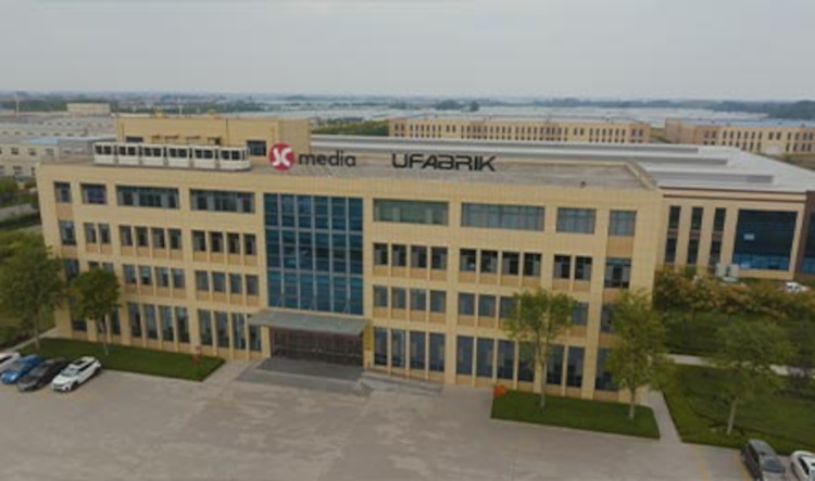 JC Group traslada su gama de textiles de impresión digital de gran formato para el mercado de gráficos para serigrafia a UFABRIK