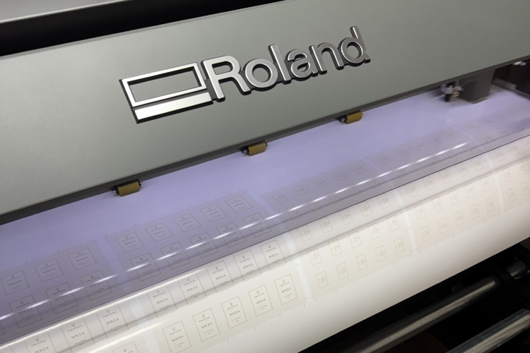 Abeille Imprim se asocia con Roland DG Connect para mantener la producción en marcha las 24 horas