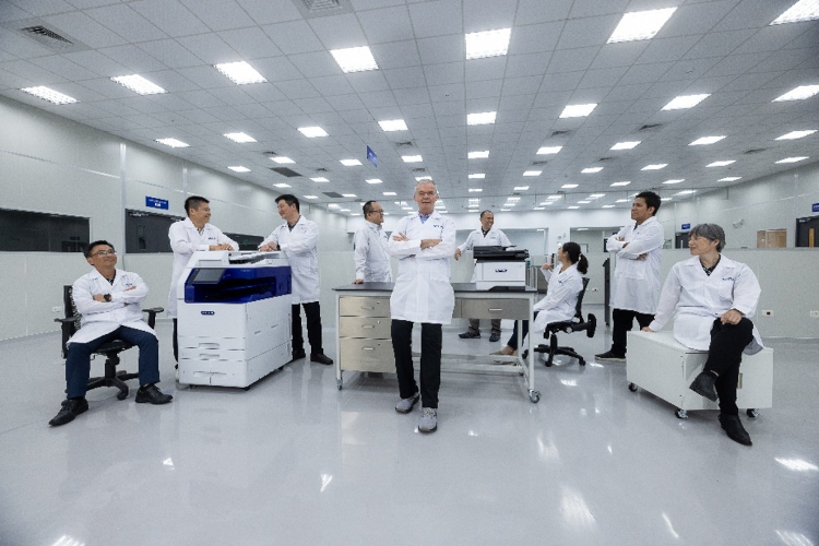 El equipo de desarrollo de productos de Katun en el Centro de Innovaci&oacute;n
