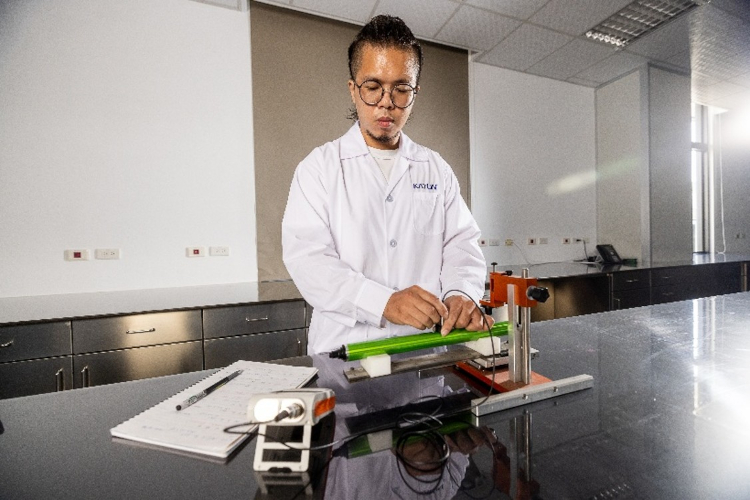Pruebas en el Centro de Innovaci&oacute;n de Katun