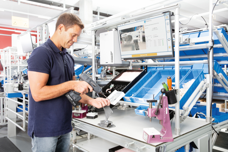 Bossard Spain revoluciona el montaje inteligente en Advanced Manufacturing Madrid con el lanzamiento de Smart Factory Assembly